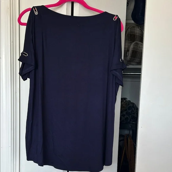 Cable & Gauge Midnight Peek a Boo Top NWOT - Picture 4 of 5